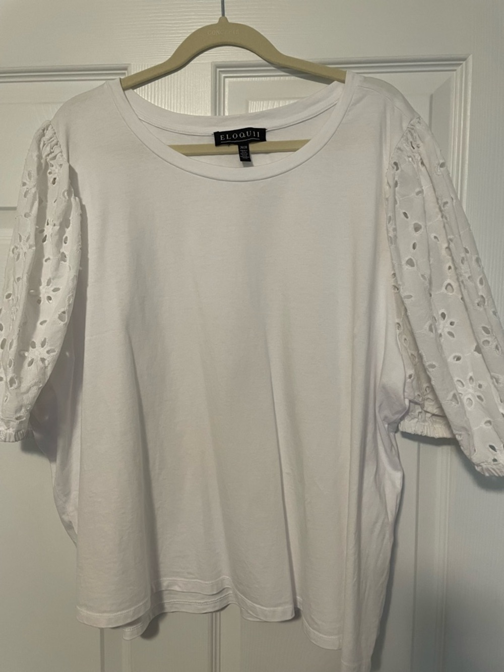 Eloquii White Eyelet Puff Sleeve Tee